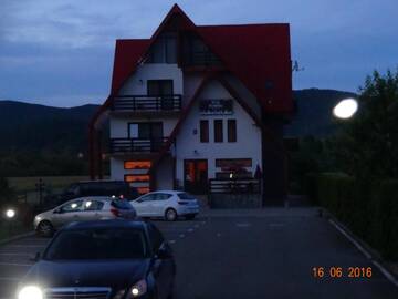 Фото Гостевой дом Pensiunea Perla Neamtului г. Mînăstirea Neamţ 2